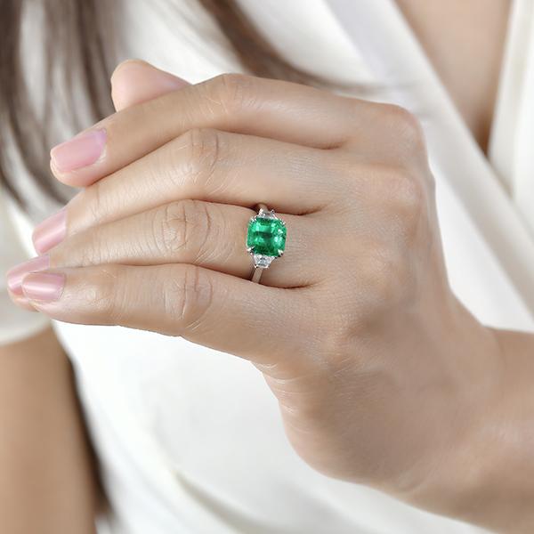 Emilio Jewelry 3.58 Carat Certified Colombian Emerald Ring