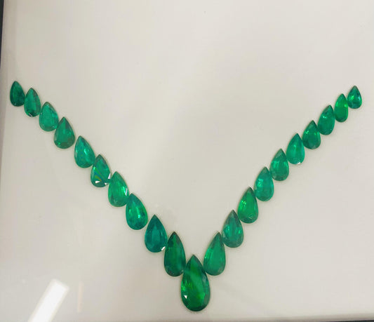 Emilio Jewelry Certified 83.00 Carat Emerald Necklace Layout