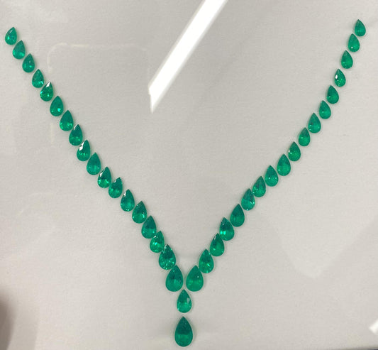 Emilio Jewelry Certified 35.33 Colombian Vivid Green Emerald Necklace Layout