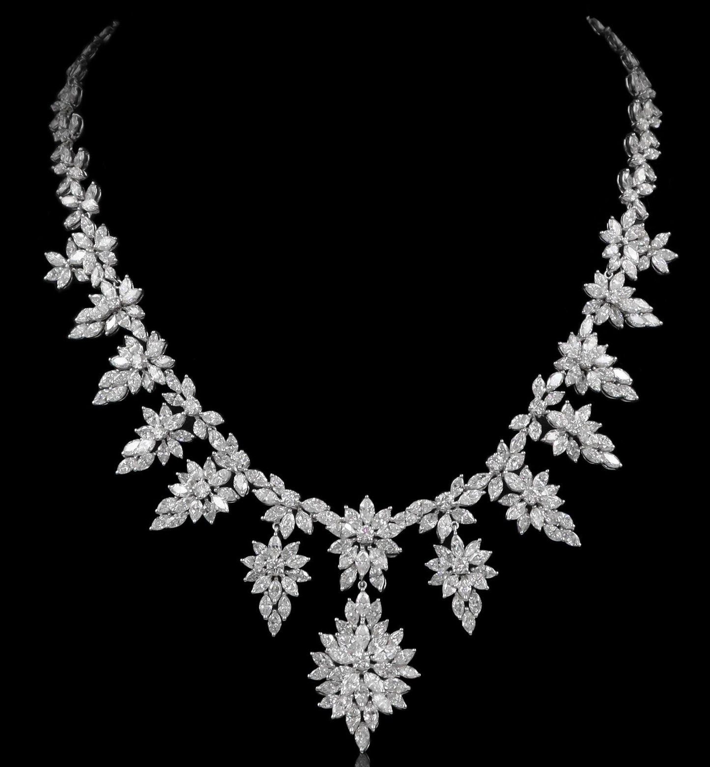 Emilio Jewelry 30.00 Carat Red Carpet Diamond Necklace