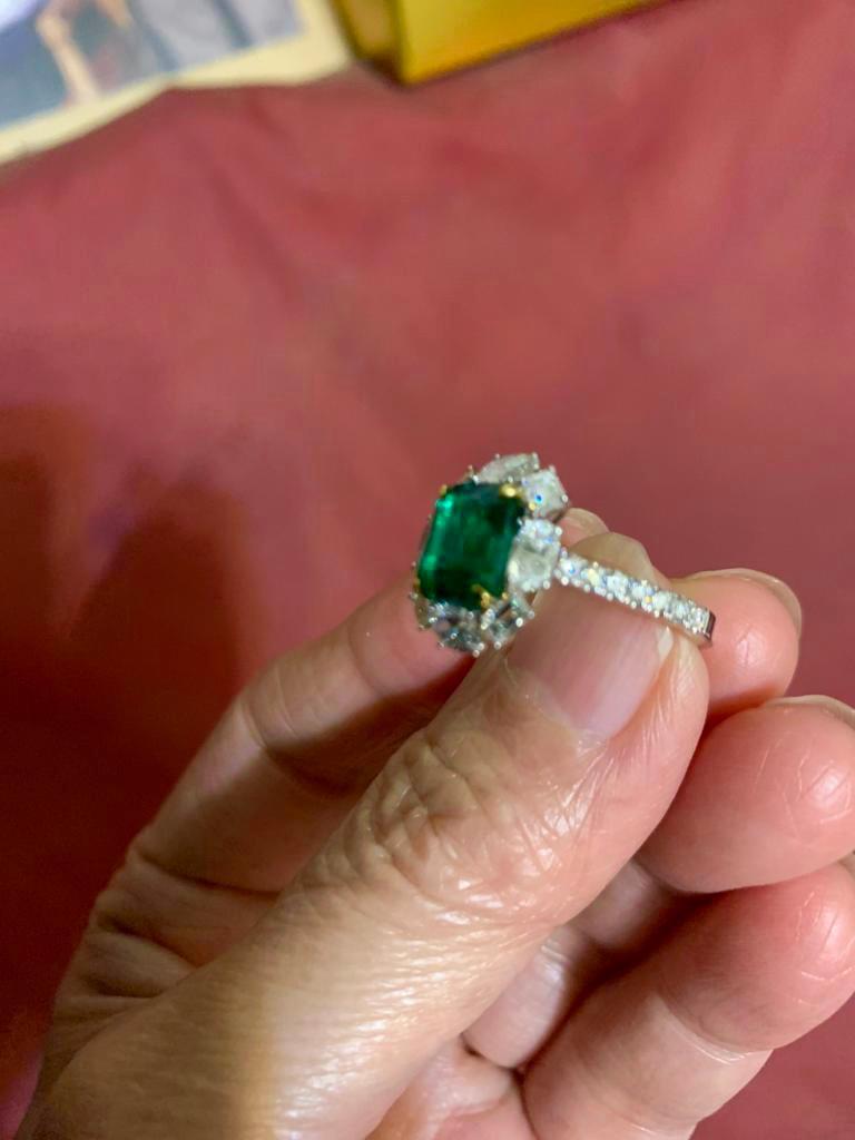 Emilio Jewelry Certified 2.69 Carat Untreated No Oil Emerald Diamond Ring