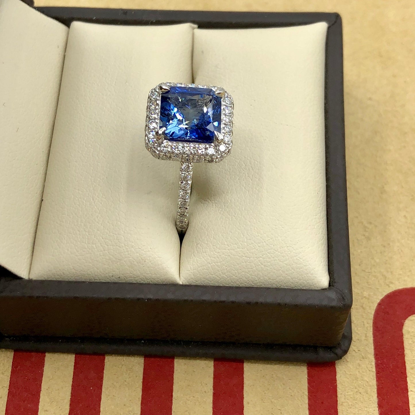 Emilio Jewelry Certified 3.98 Carat Ceylon Sapphire Diamond Ring