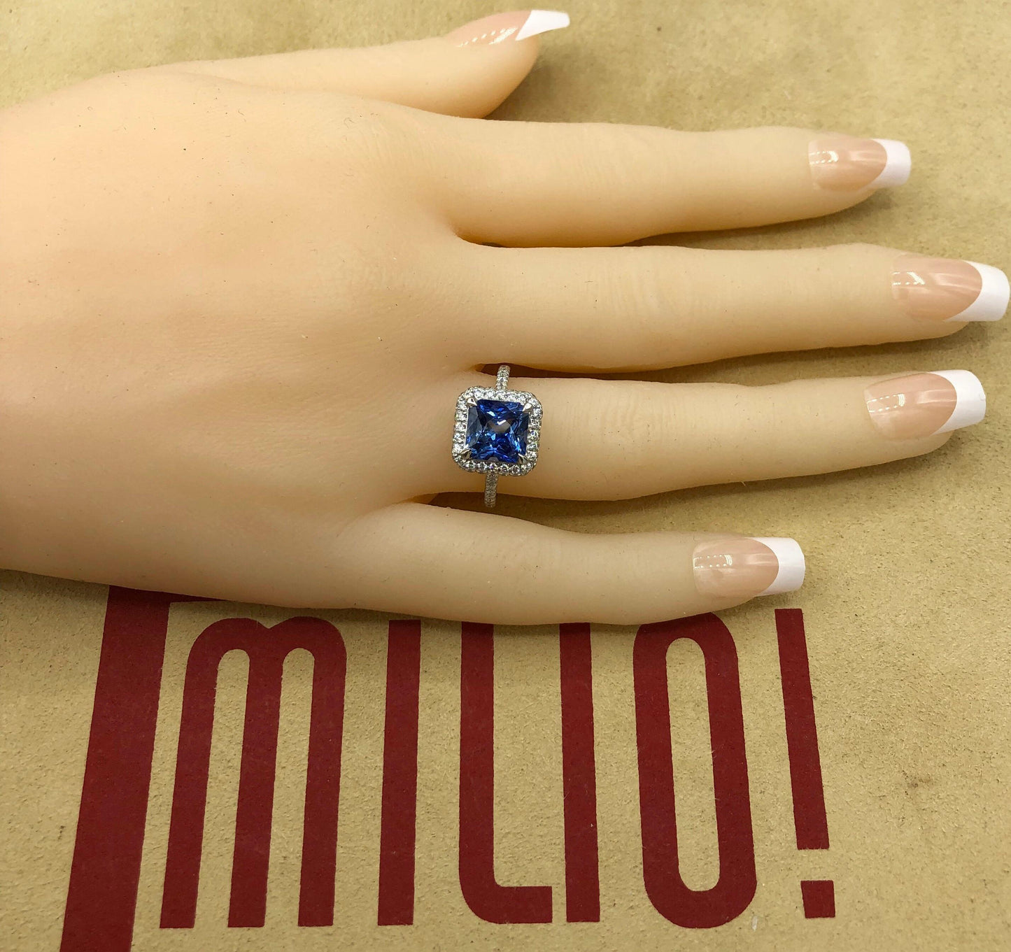 Emilio Jewelry Certified 3.98 Carat Ceylon Sapphire Diamond Ring