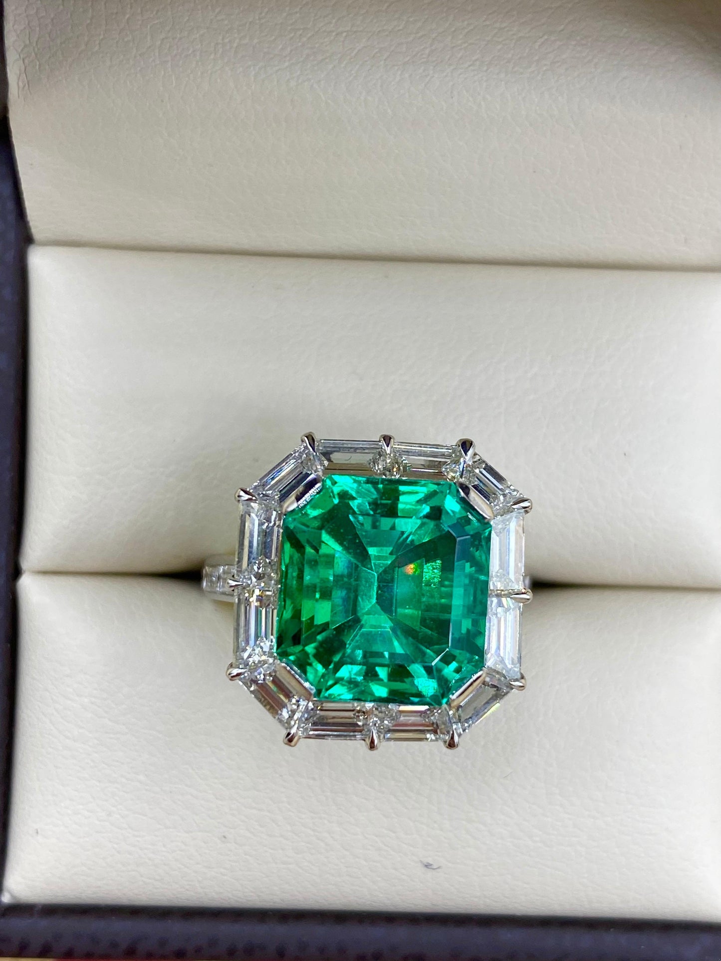 Emilio Jewelry Certified Untreated No Oil Colombian Emerald Ring
