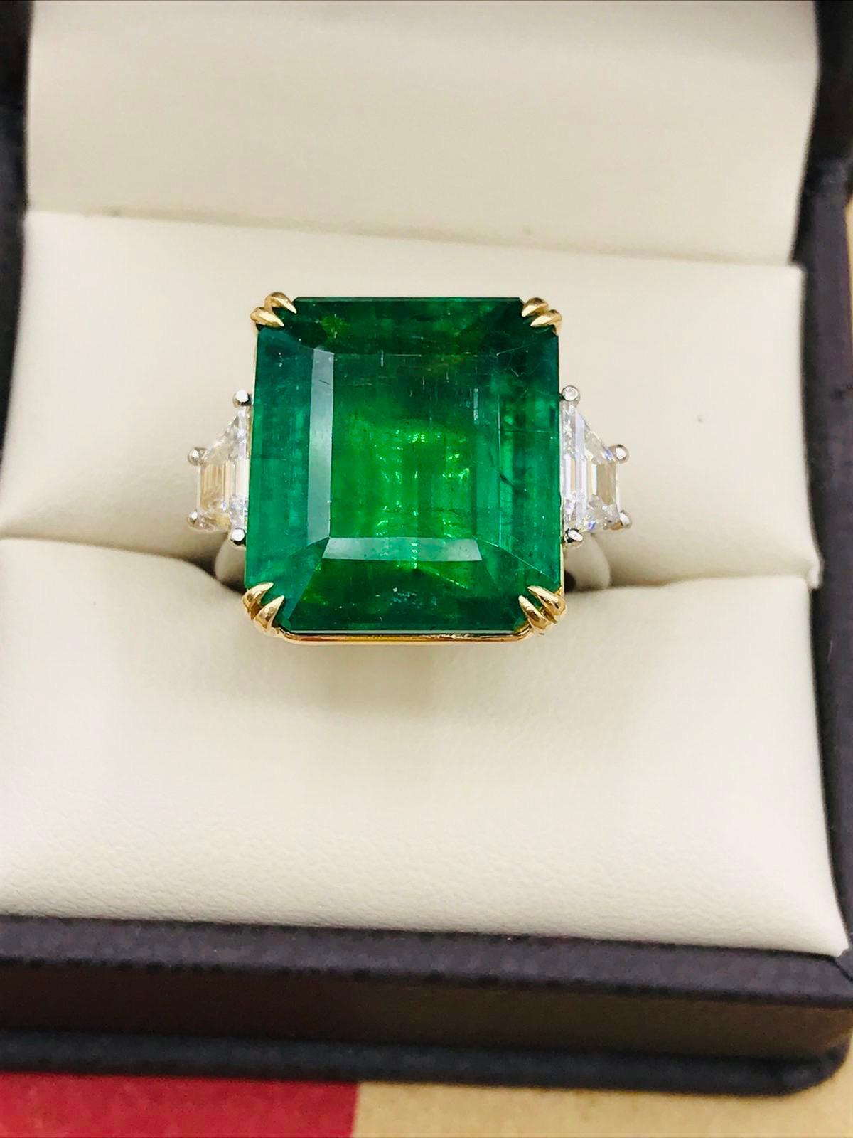 Emilio Jewelry Certified Vivid Green 17.08 Carat Emerald Diamond Ring