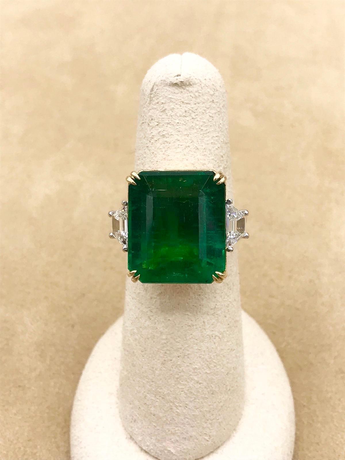 Emilio Jewelry Certified Vivid Green 17.08 Carat Emerald Diamond Ring