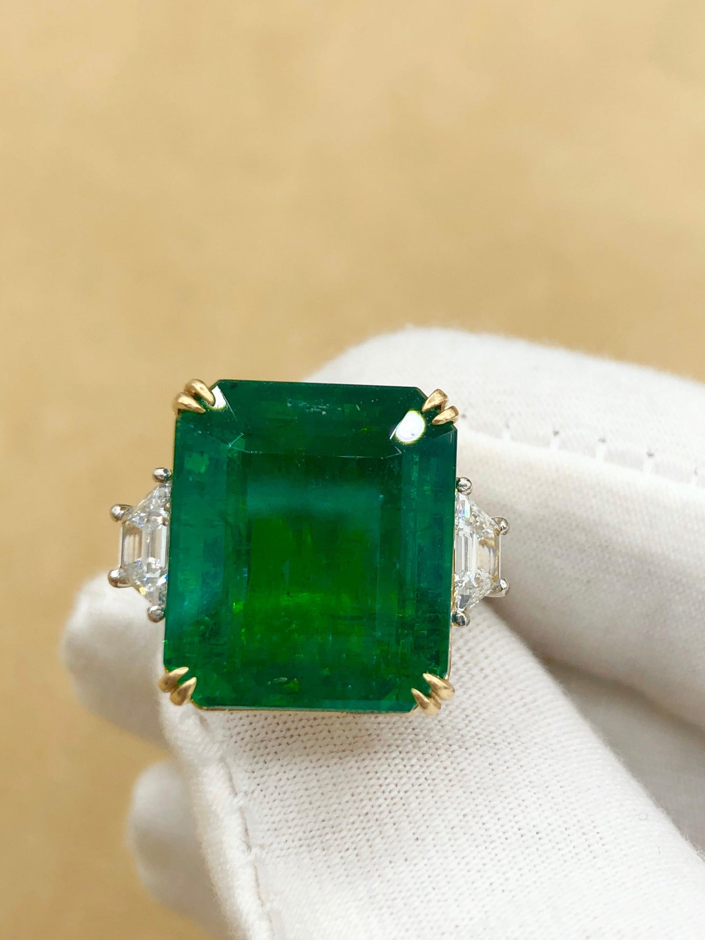 Emilio Jewelry Certified Vivid Green 17.08 Carat Emerald Diamond Ring
