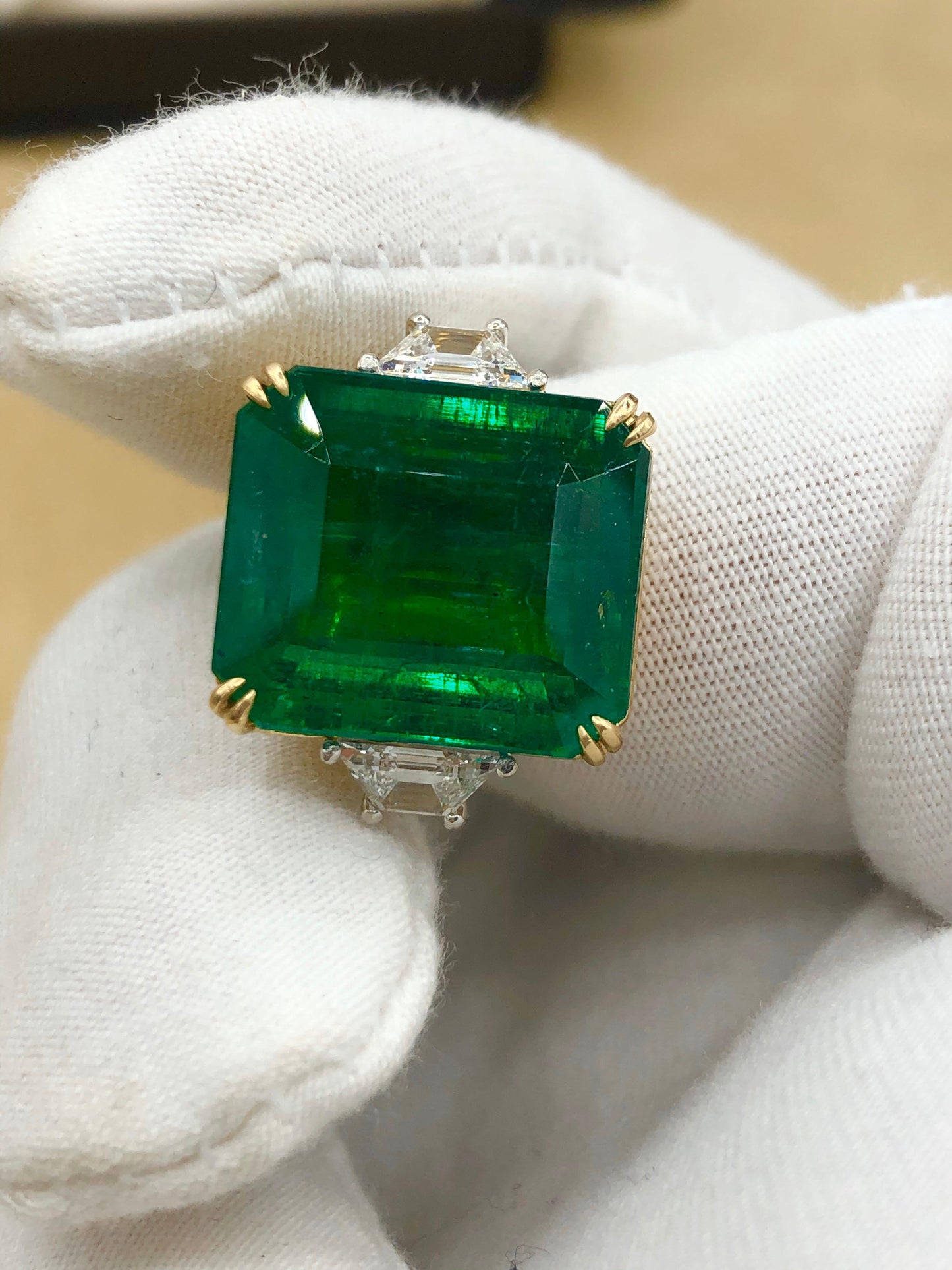 Emilio Jewelry Certified Vivid Green 17.08 Carat Emerald Diamond Ring