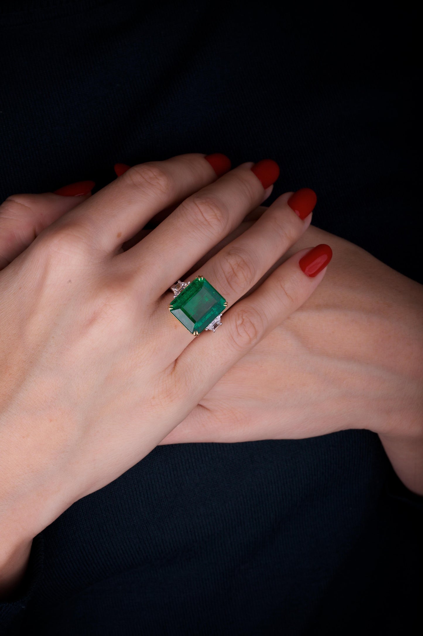 Emilio Jewelry Certified Vivid Green 17.08 Carat Emerald Diamond Ring
