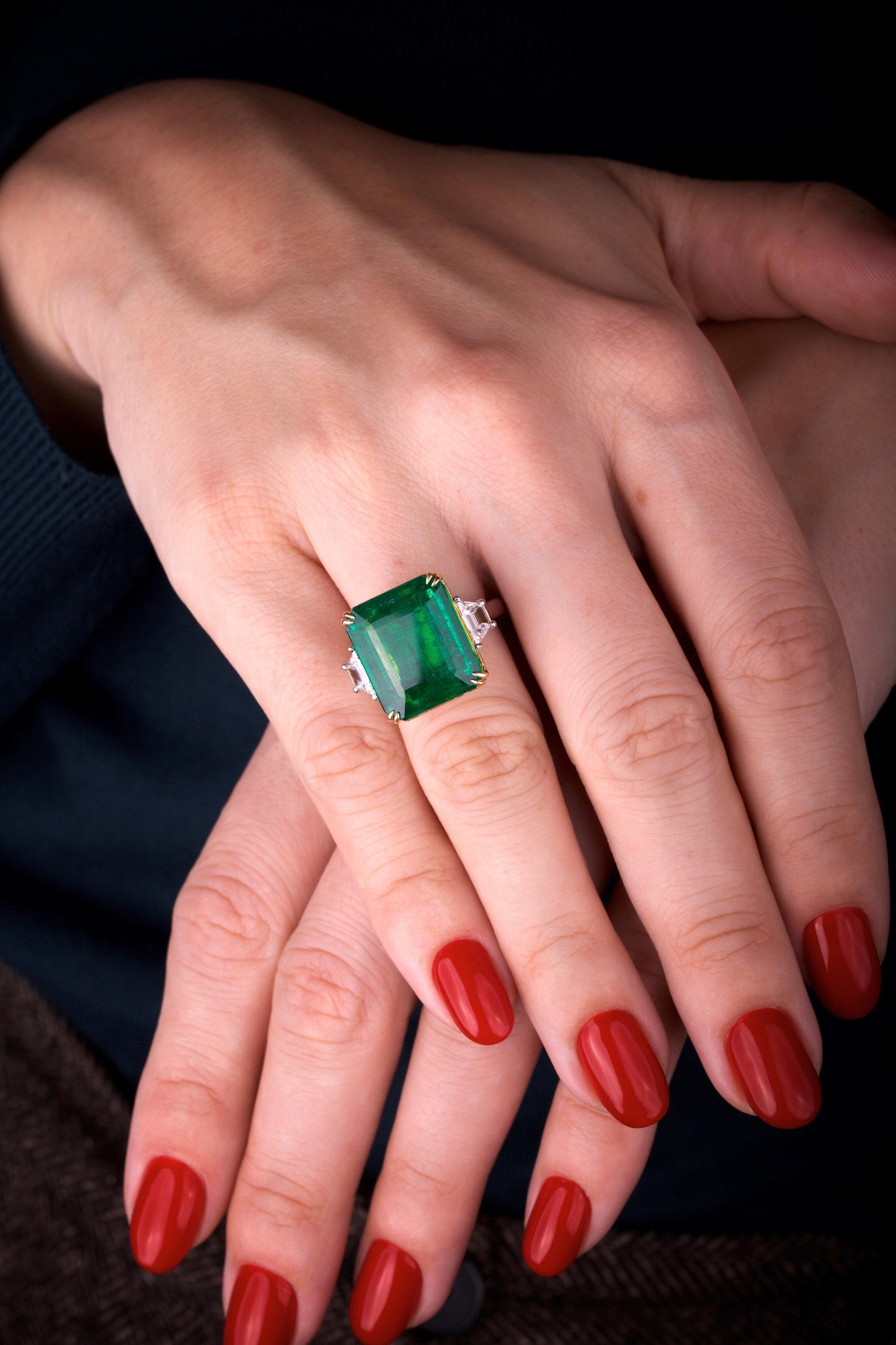 Emilio Jewelry Certified Vivid Green 17.08 Carat Emerald Diamond Ring