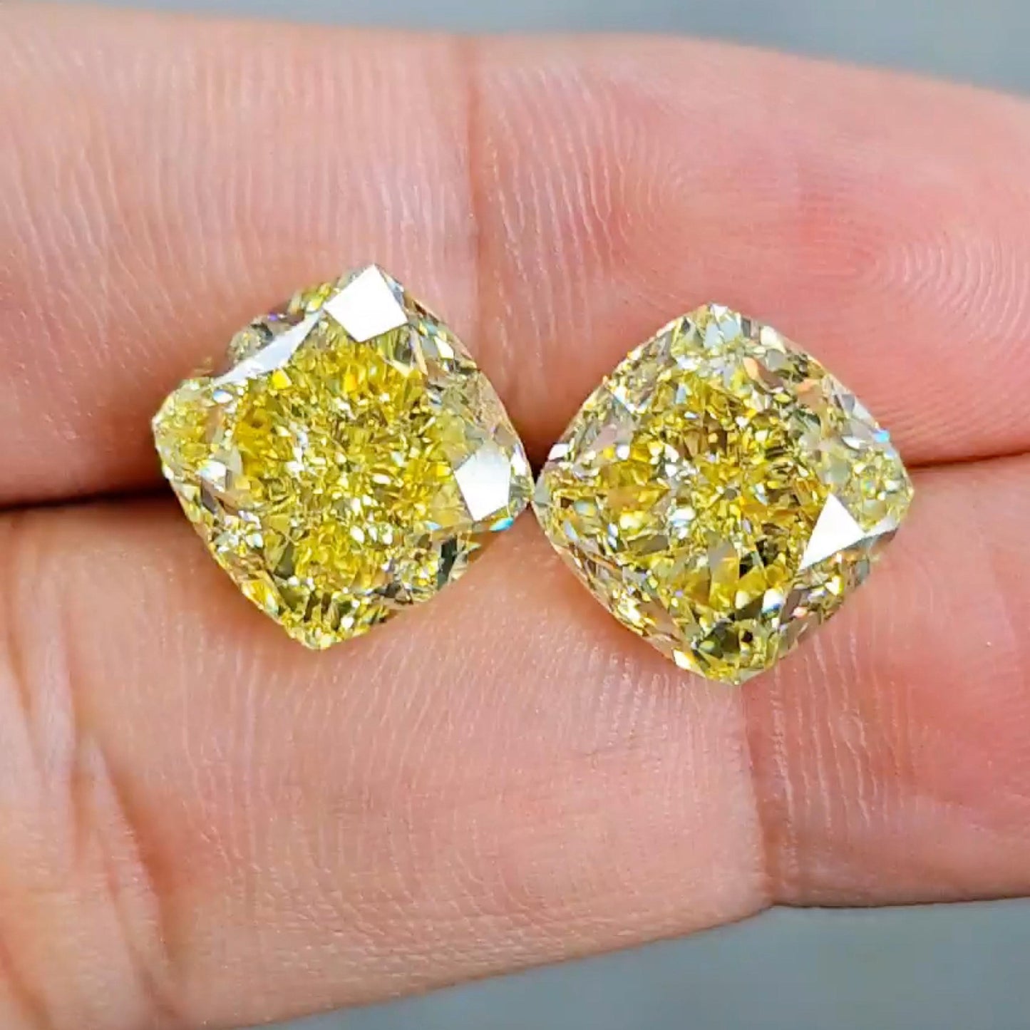 Emilio Jewelry Gia Certified 20.00 Carat Fancy Intense Diamond Earring