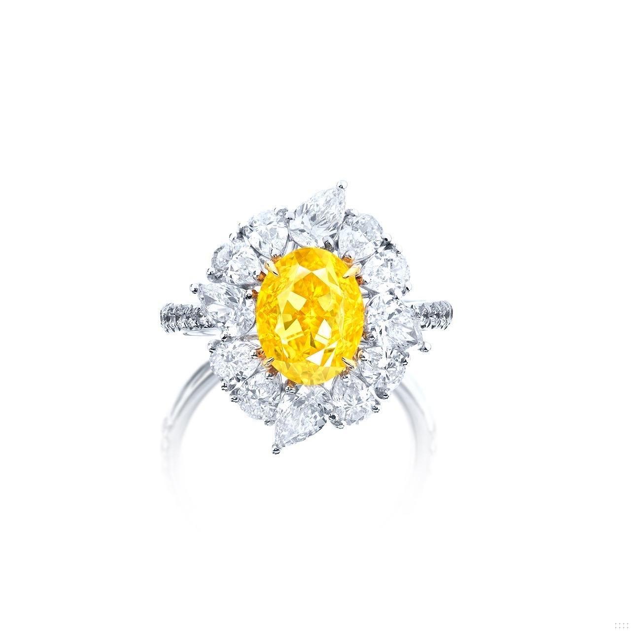 Emilio Jewelry Gia Certified 3.00Carat Flawless Vivid Oval Yellow Diamond