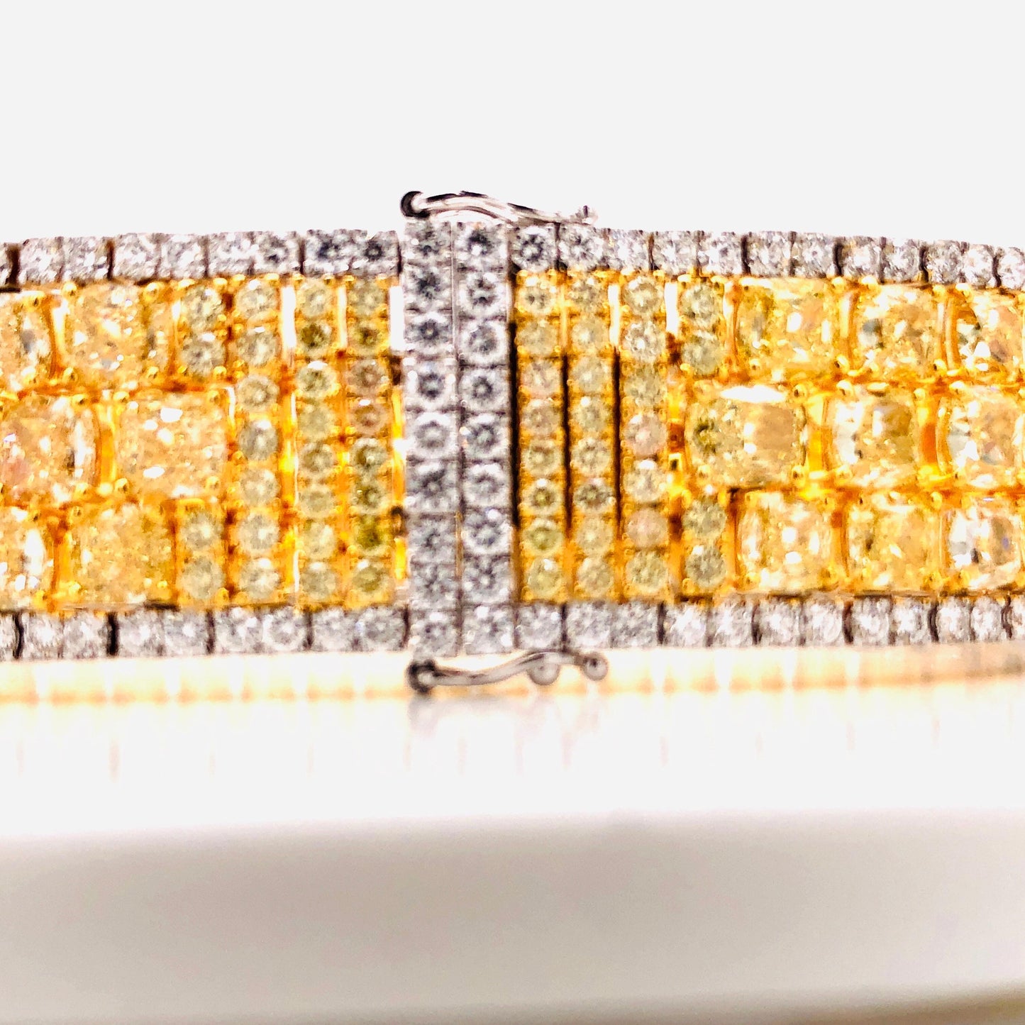 Emilio Jewelry Natural 47 Carat Yellow Diamond Bracelet