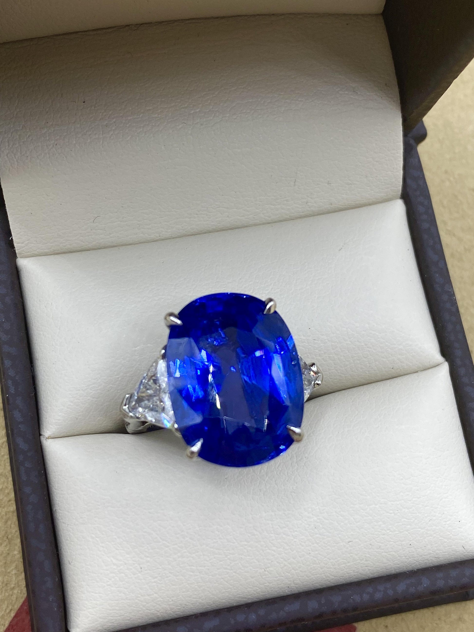 Emilio Jewelry AGL Certified 15.00 Carat No Heat Sapphire Ring