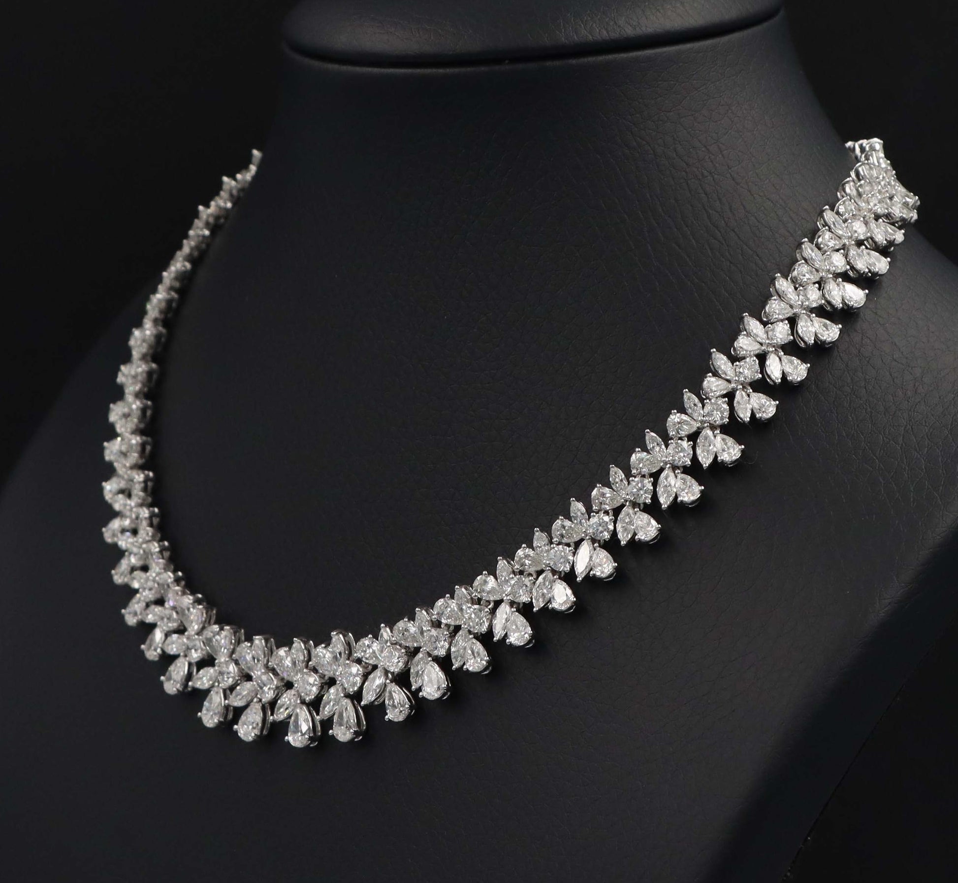 Emilio Jewelry 38.50 Carat Diamond Necklace