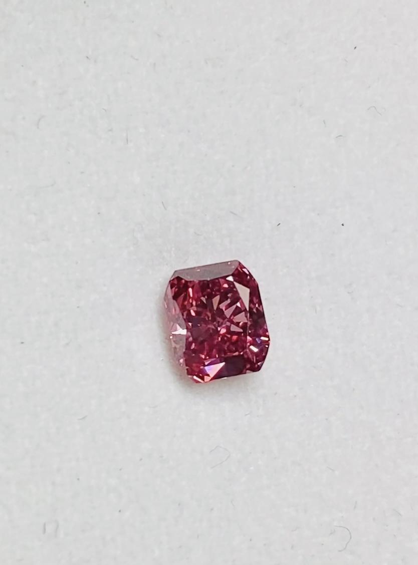 Emilio Jewelry Gia Certified Fancy Red Diamond