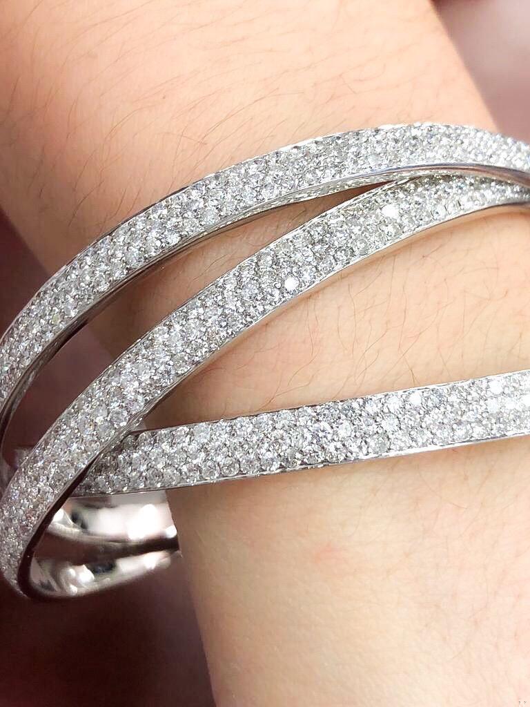 Emilio Jewelry 20.00 Carat Pave Diamond Rolling Bangle