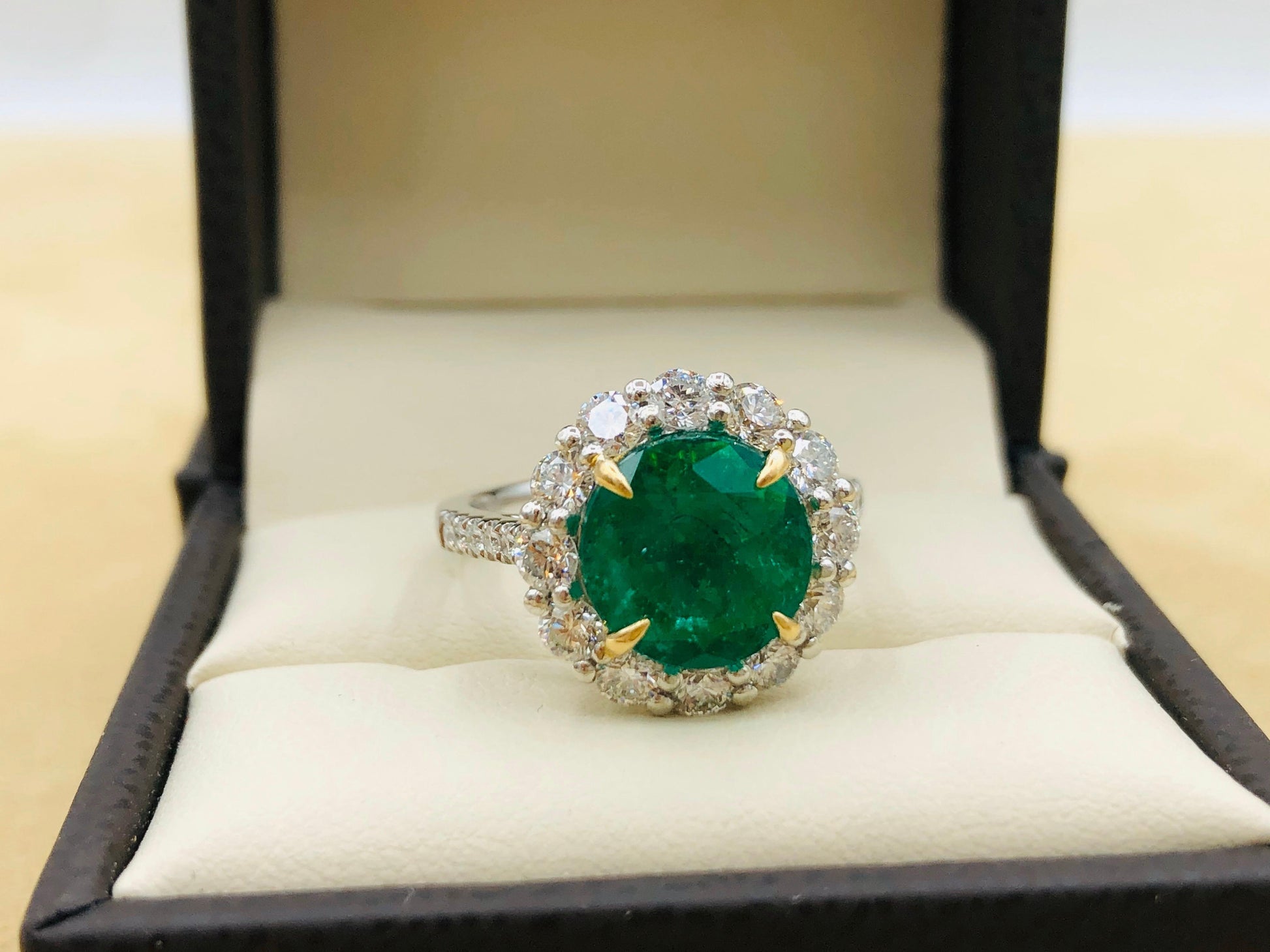 Emilio Jewelry 5.46 Carat Certified Colombian Emerald Diamond Ring