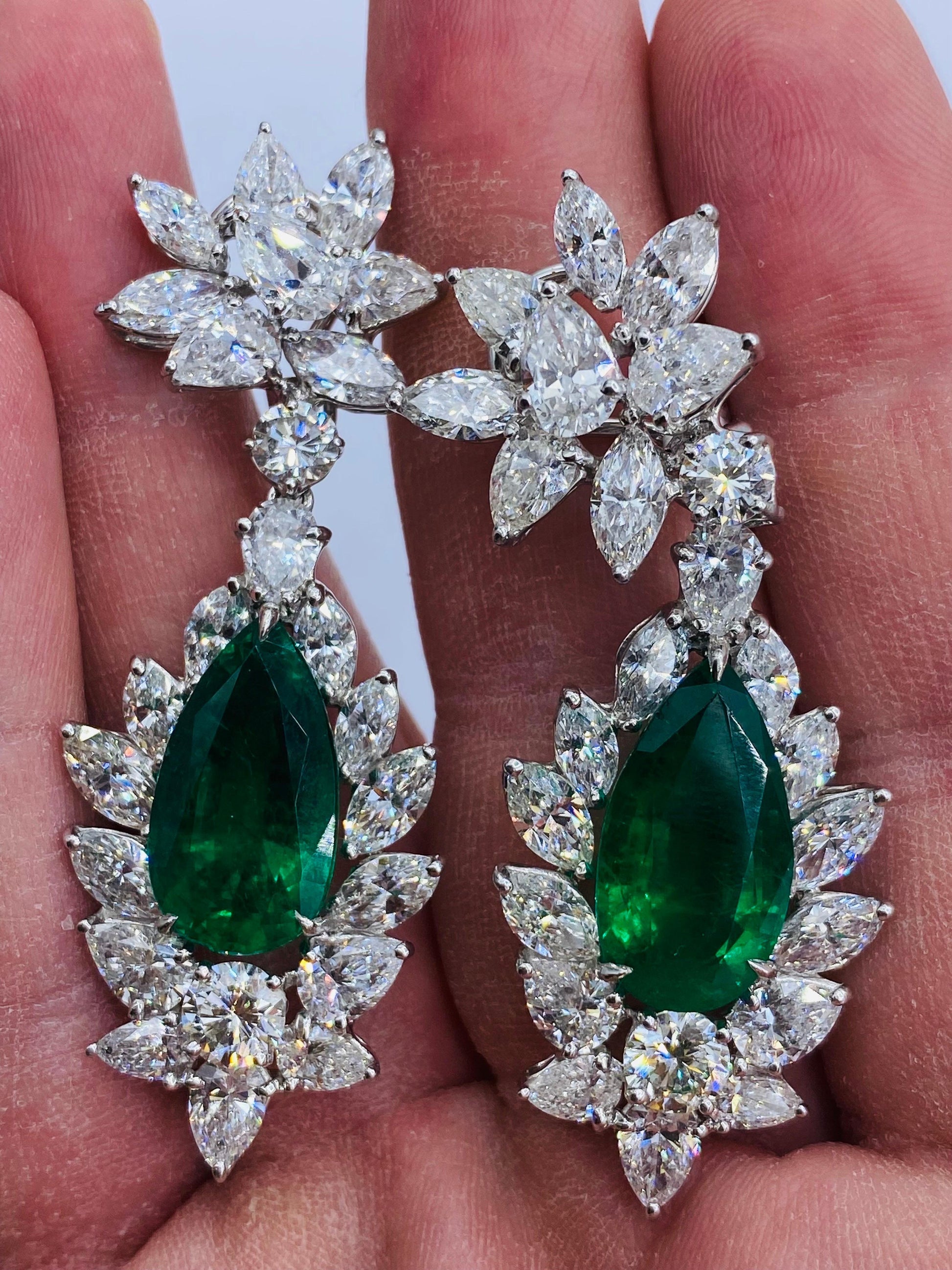 Emilio Jewelry Certified 168 Carat Royal Emerald Necklace And Earring Suite