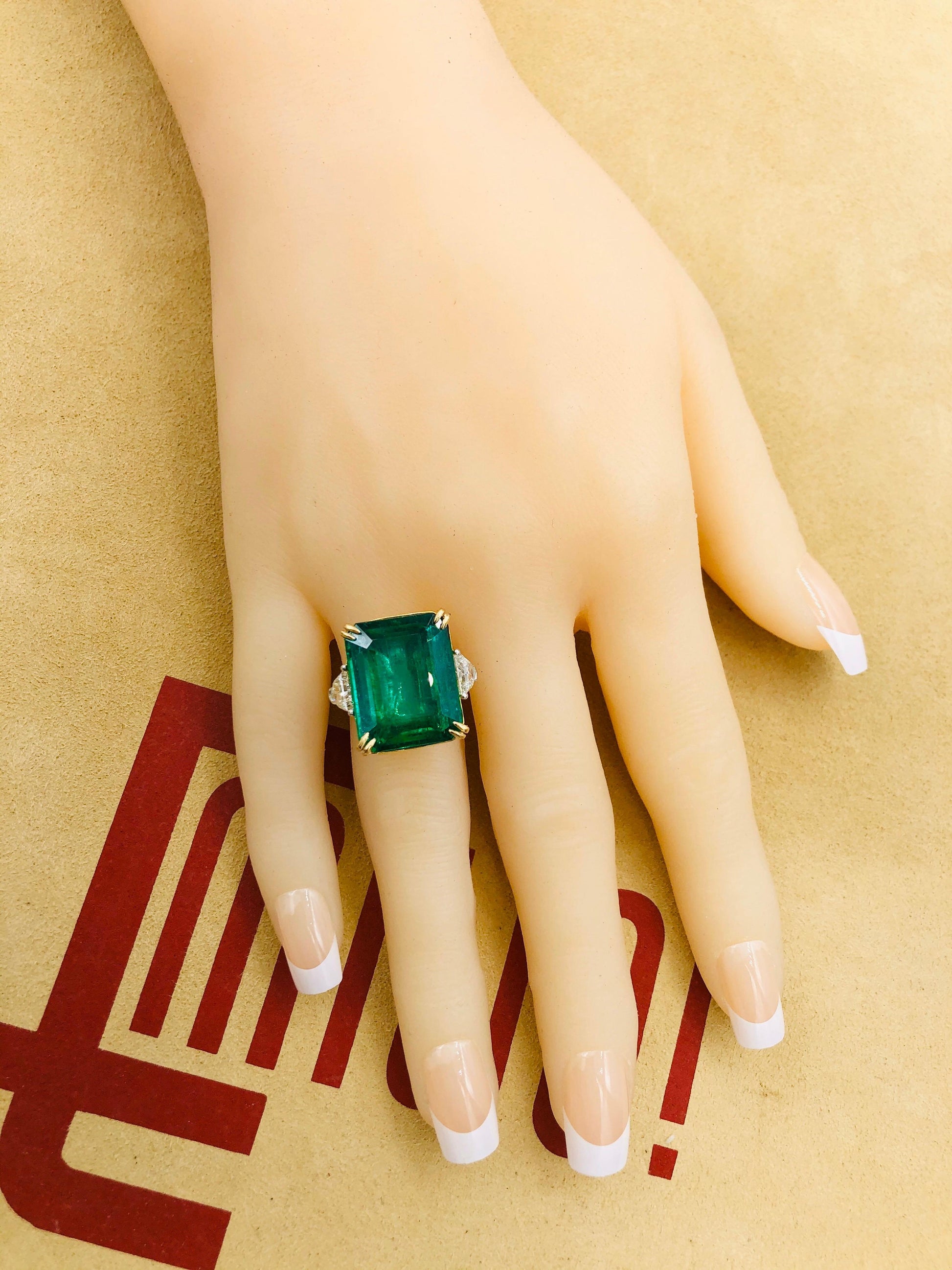 Emilio Jewelry Certified 19.21 Carat Emerald Diamond Ring