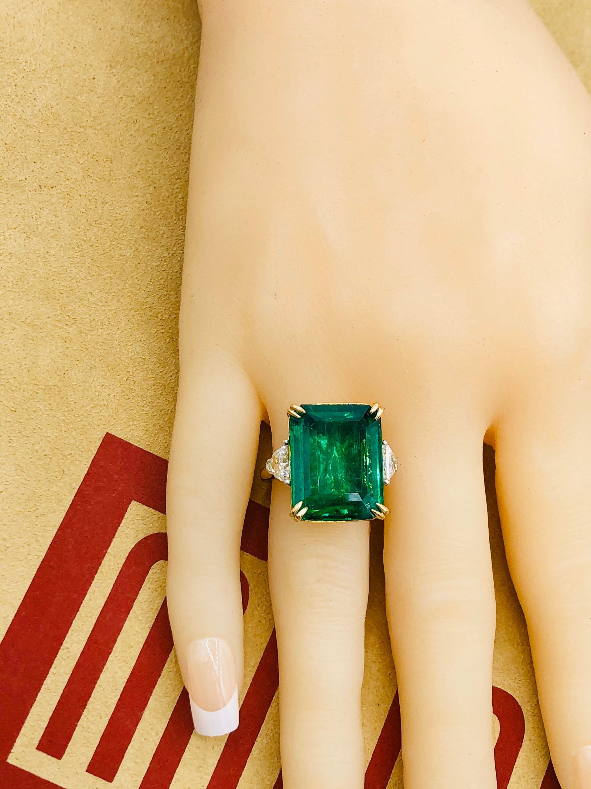 Emilio Jewelry Certified 19.21 Carat Emerald Diamond Ring