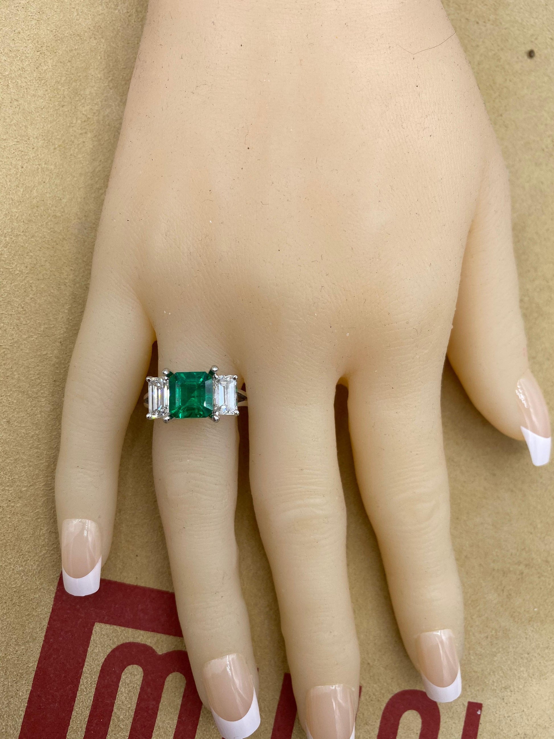 Emilio Jewelry Certified 2.28 Carat No Oil Untreated Colombian Emerald Ring