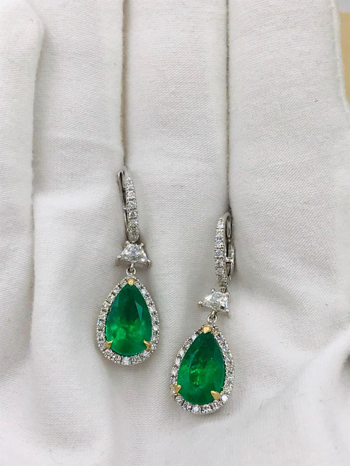 Emilio Jewelry Certified 6.70 Carat Vivid Green Colombian Emerald Earrings