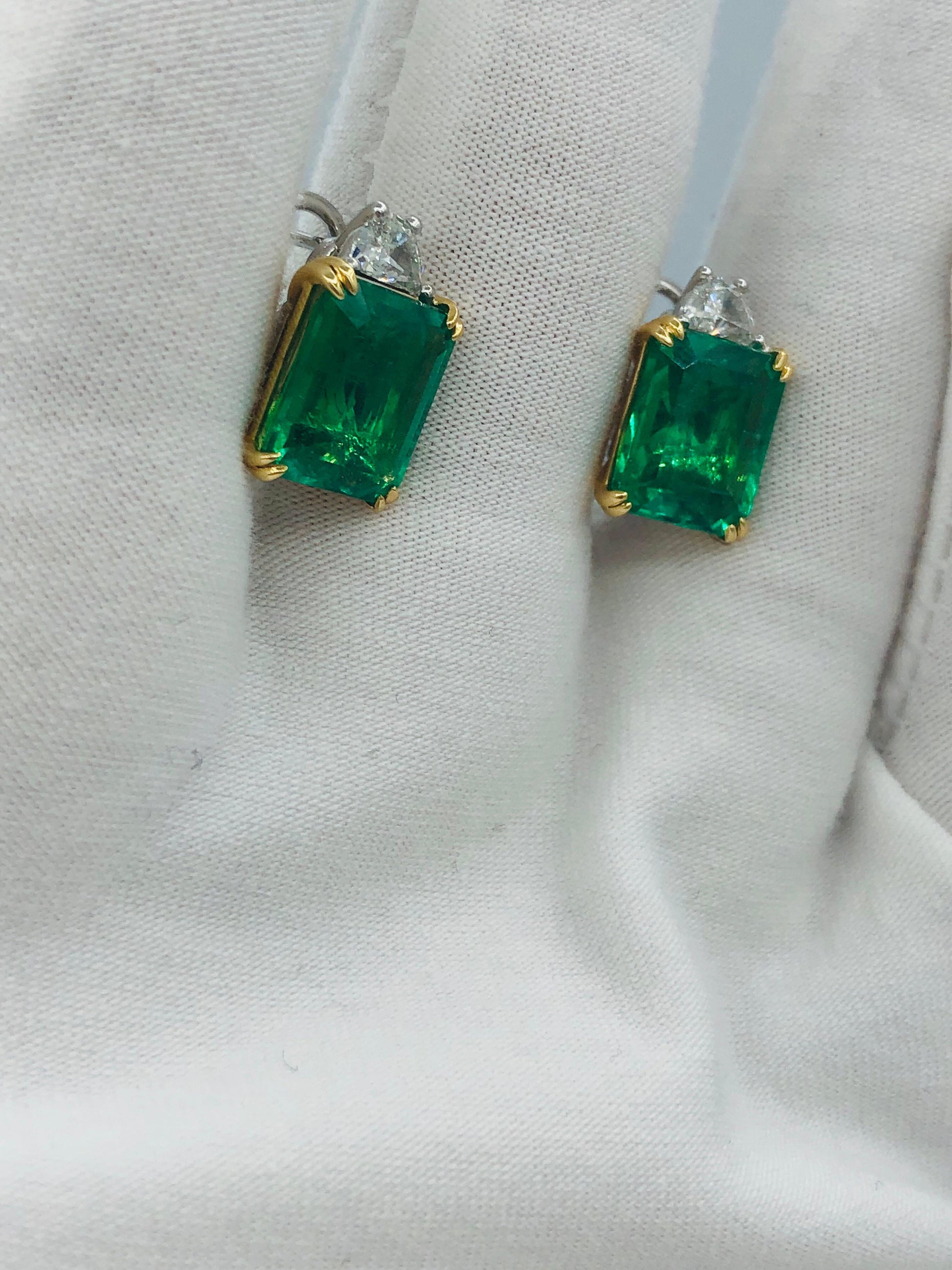 Emilio Jewelry Certified 9.65 Carat Genuine Emerald Diamond Platinum Earrings