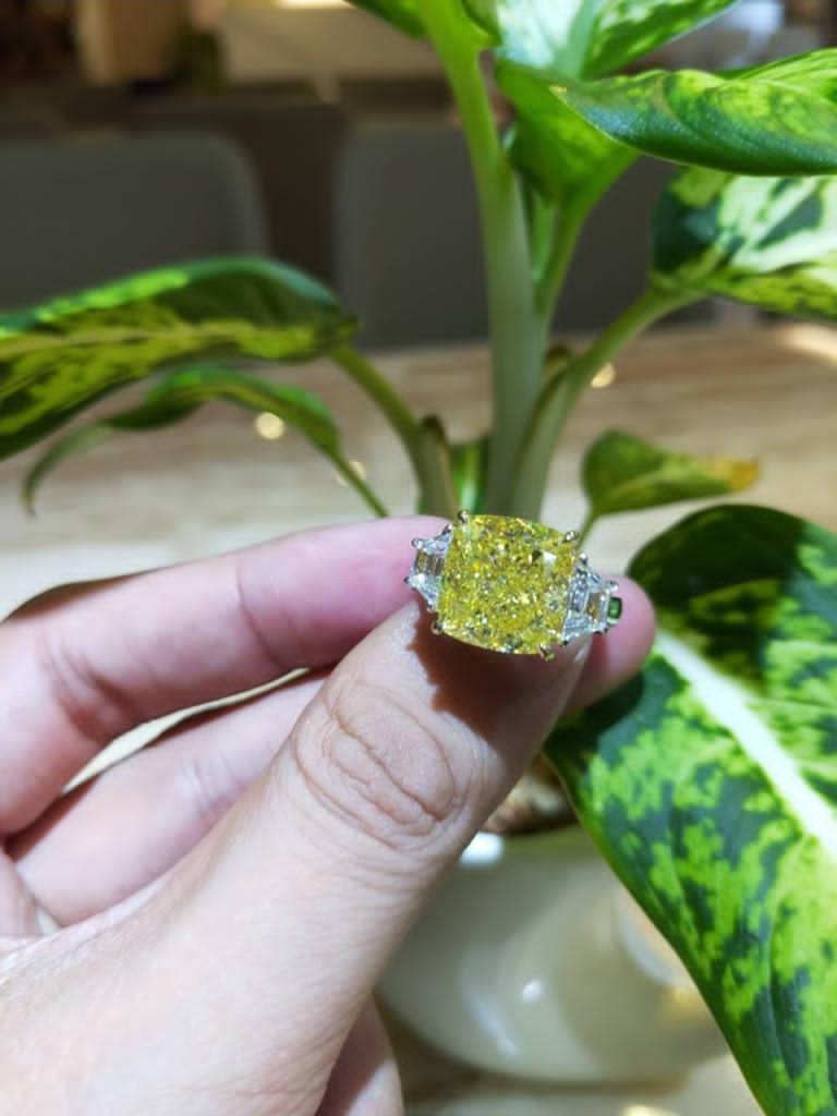 Emilio Jewelry GIA Certified 10.00 Carat Fancy Intense Yellow Diamond Ring