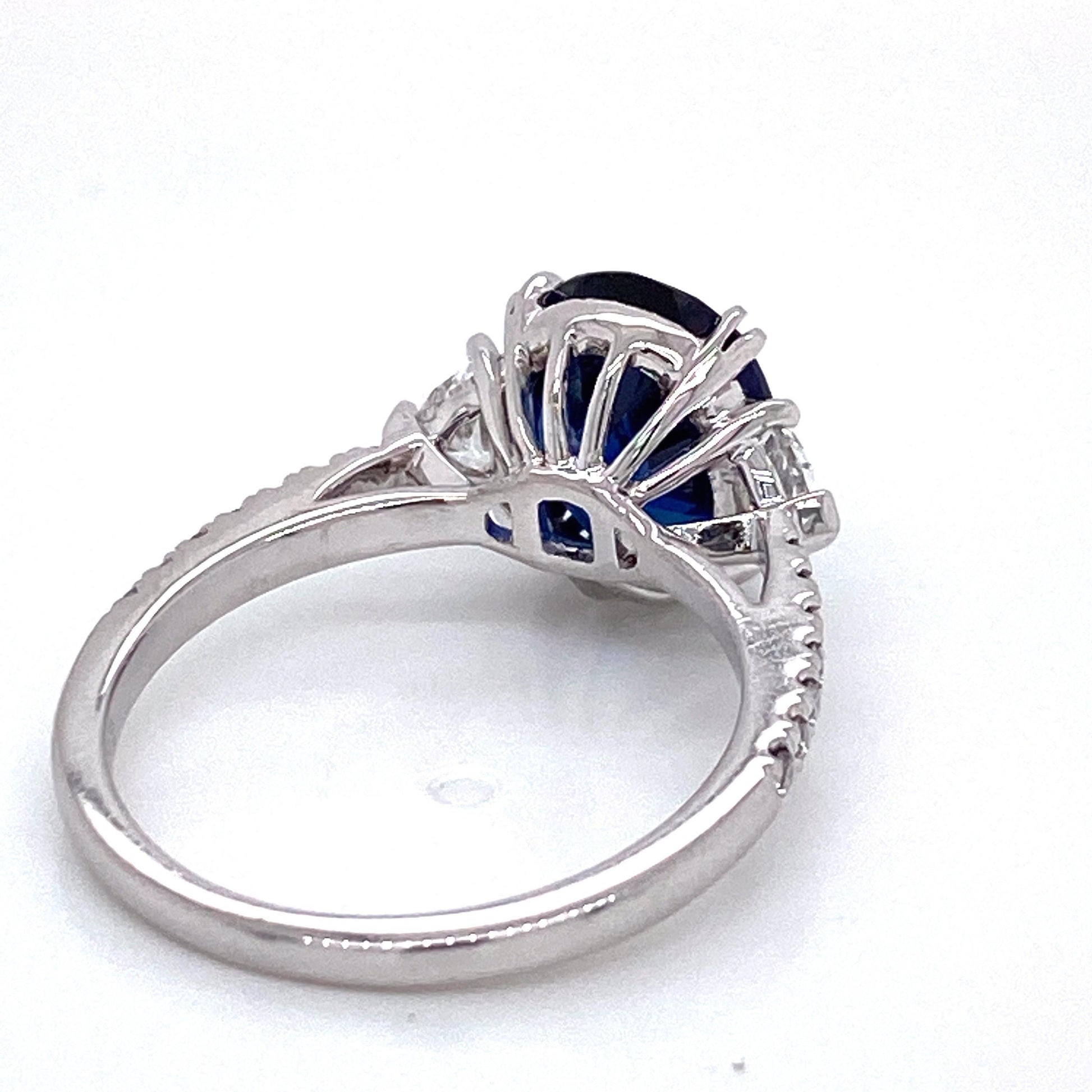 Emilio Jewelry GIA Certified 4.33 Carat Ceylon Sapphire Diamond Ring