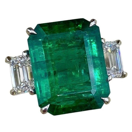 Emilio Jewelry Gubelin Certified 8.00 Carat Vivid Green Emerald Diamond Ring