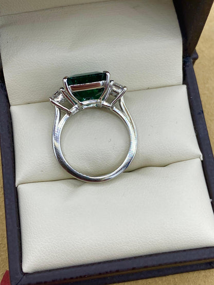 Emilio Jewelry Gubelin Certified 8.00 Carat Vivid Green Emerald Diamond Ring