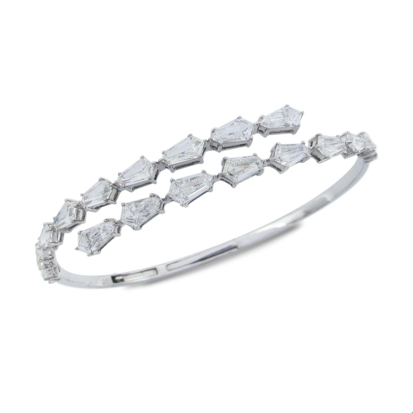 Emilio Jewelry Kite Diamond Bangle