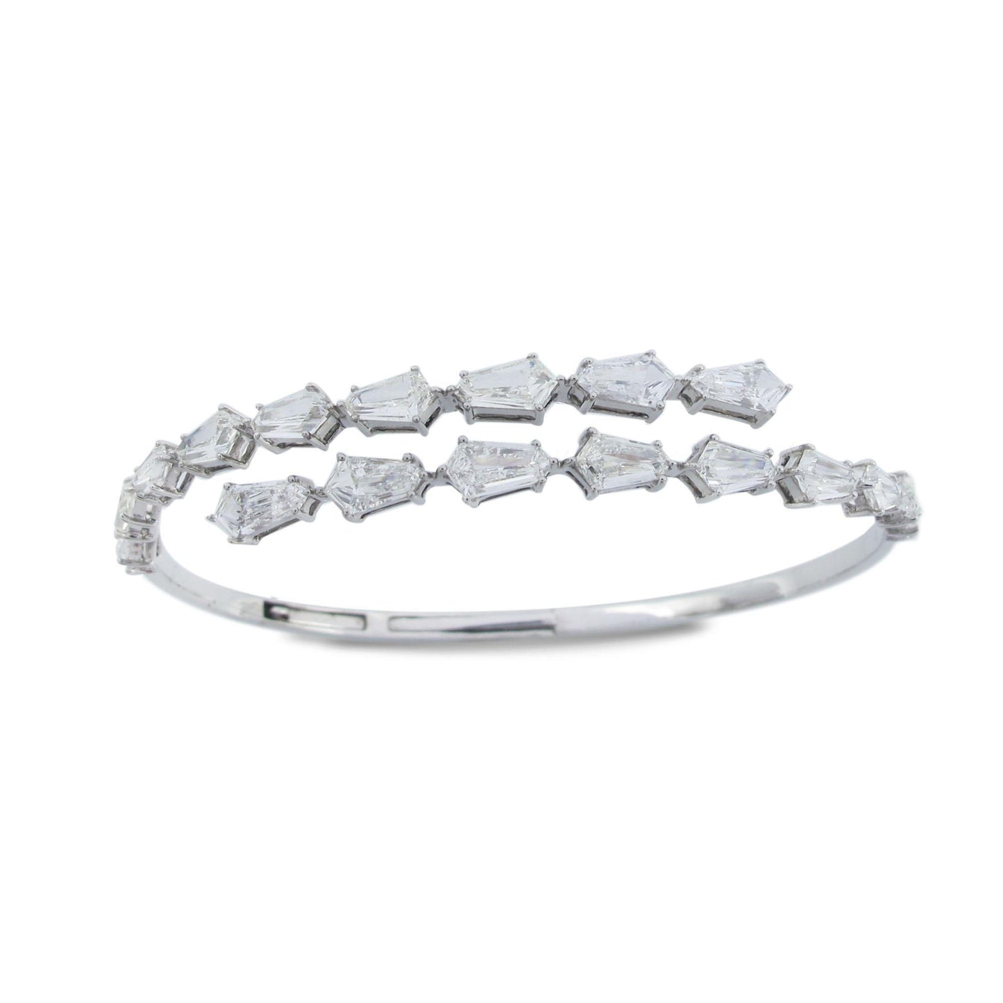 Emilio Jewelry Kite Diamond Bangle