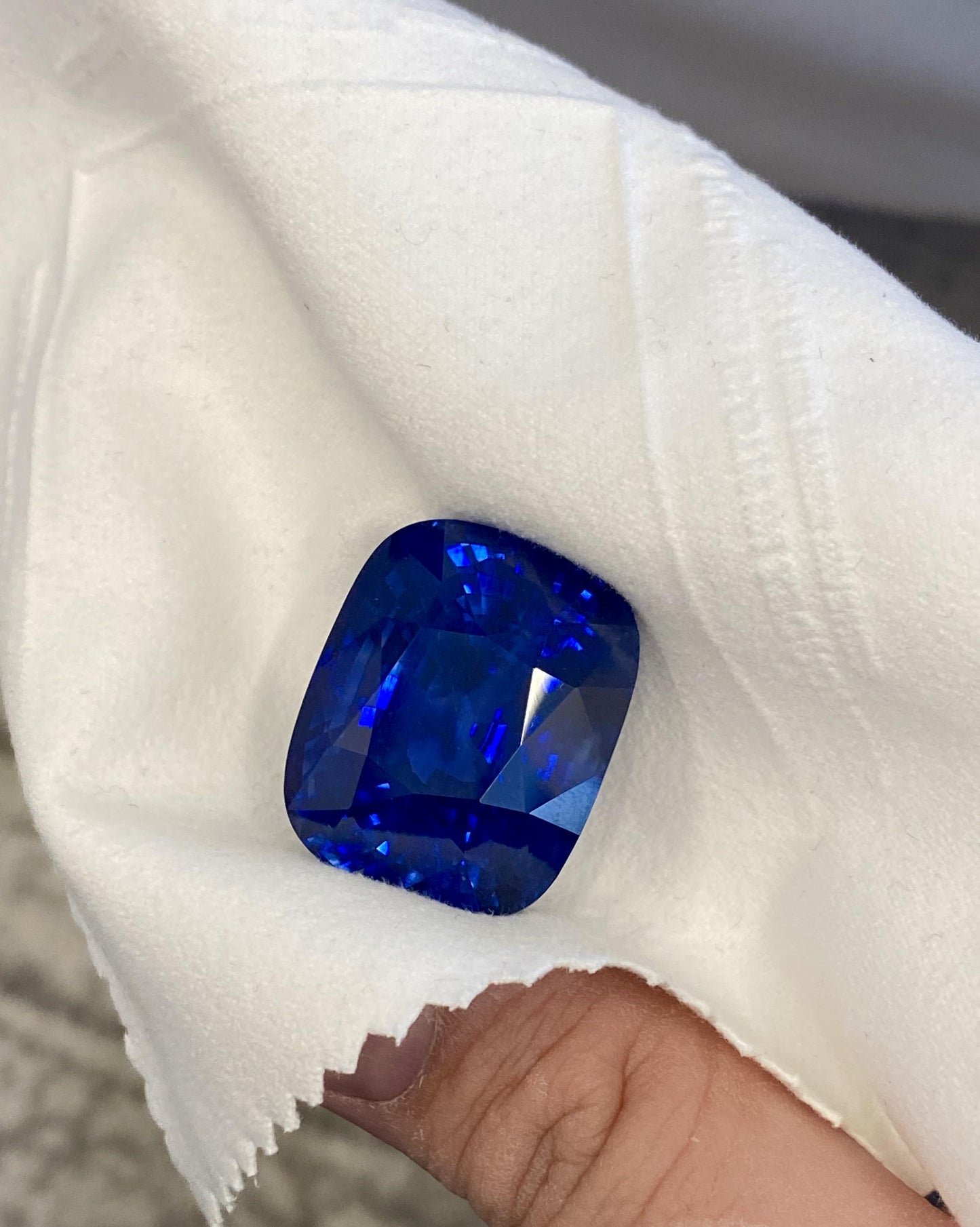 Emilio Jewelry Certified 160.00 Carat Royal Blue No Heat Sapphire