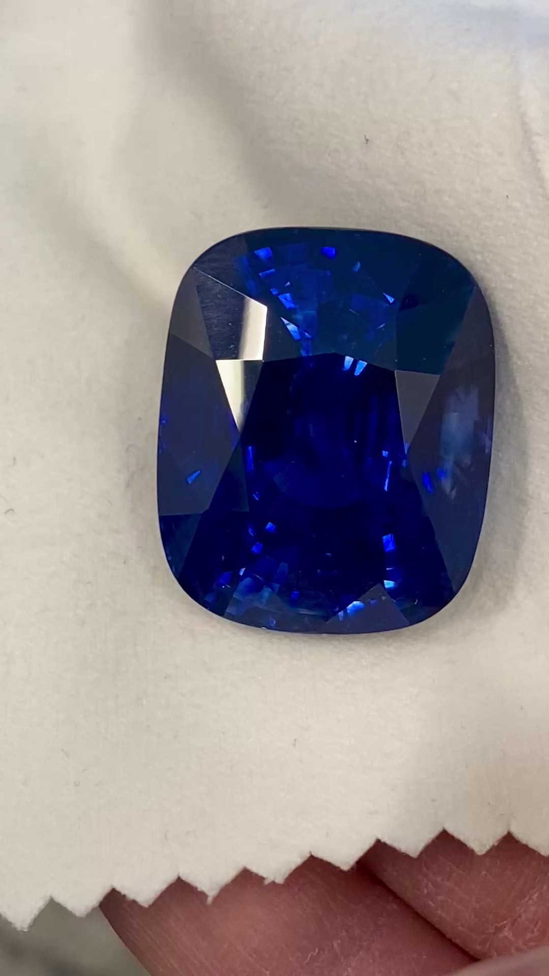 Emilio Jewelry Certified 160.00 Carat Royal Blue No Heat Sapphire